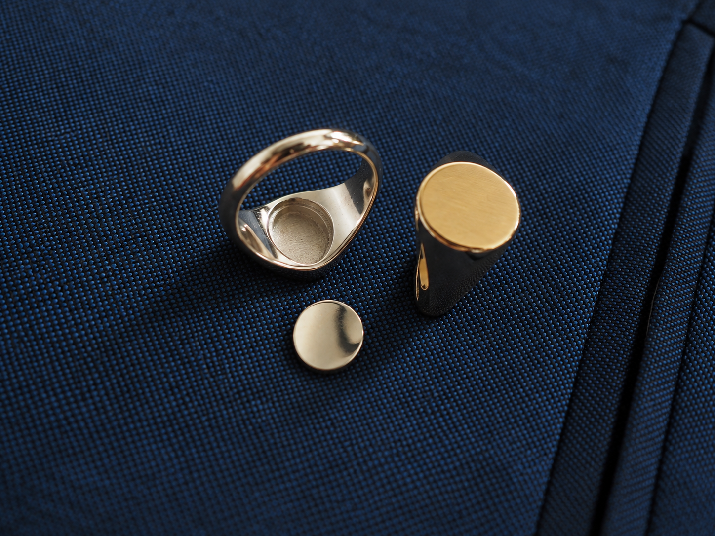Translation missing: en.Mens Ashes Signet Ring : Men’s Ashes Collection